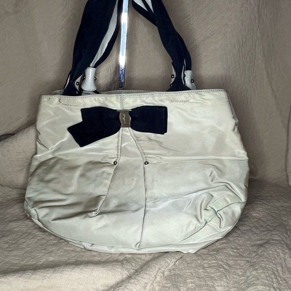 White and black Salvatore Ferragamo bag - Picture 1 of 6